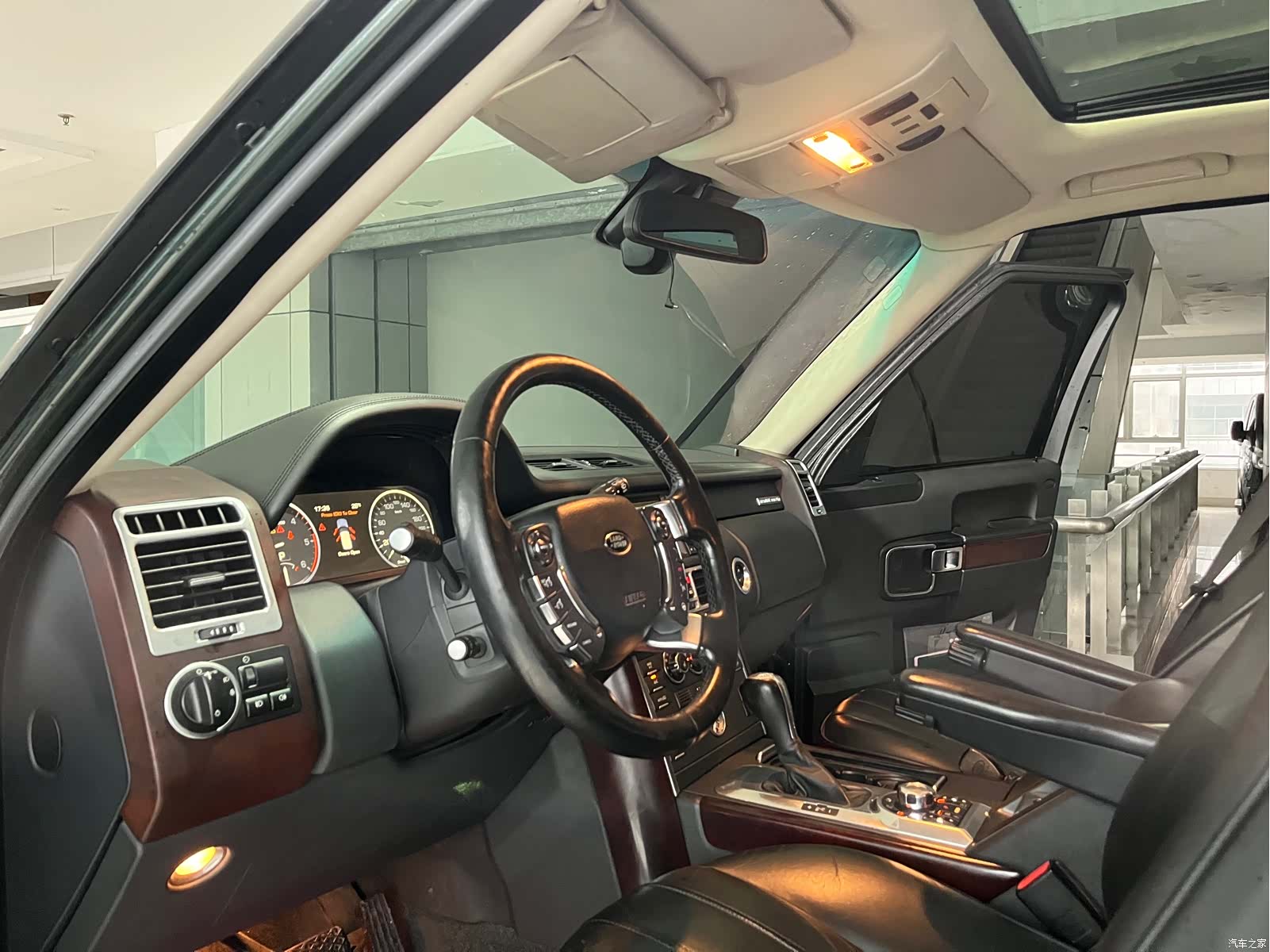 Land Rover Range Rover, 2011 все фото