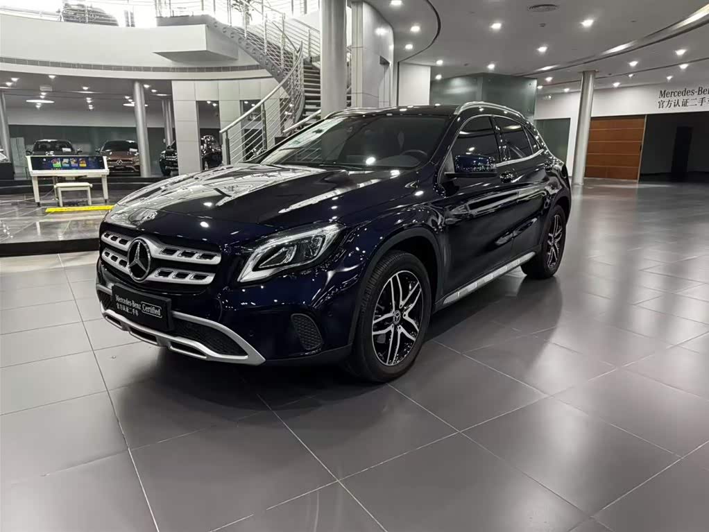Mercedes-Benz GLA