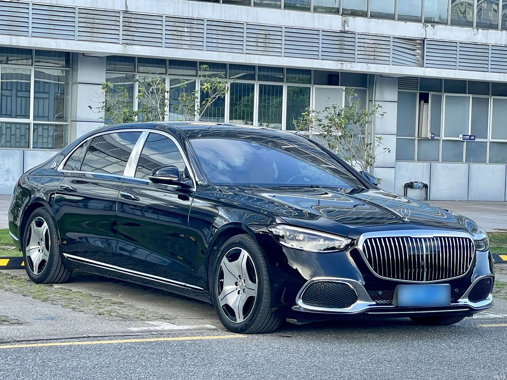 Maybach S-Class, 2021 3