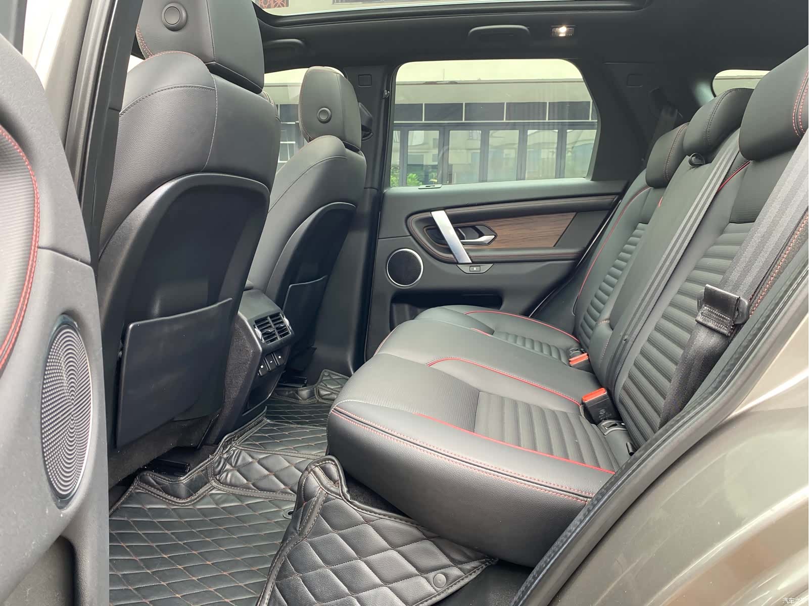 Land Rover Discovery, 2021 12