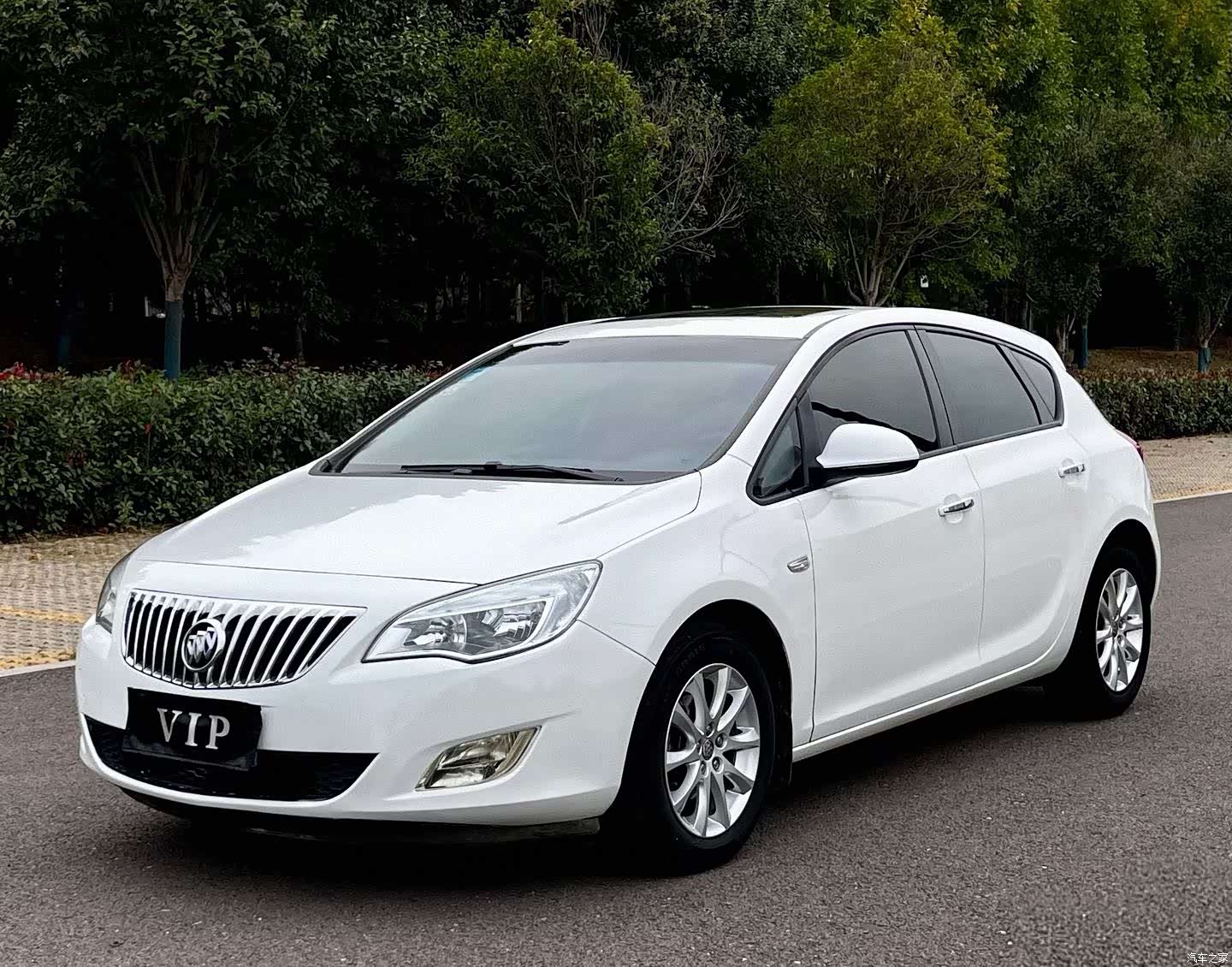Buick XT, 2013 1