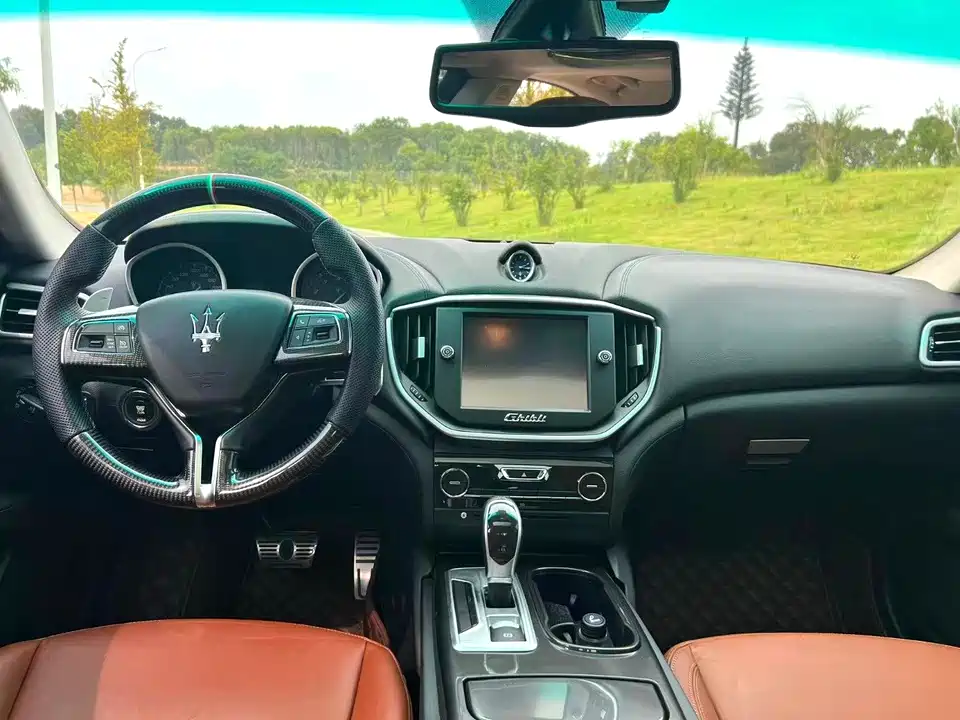 Maserati Ghibli