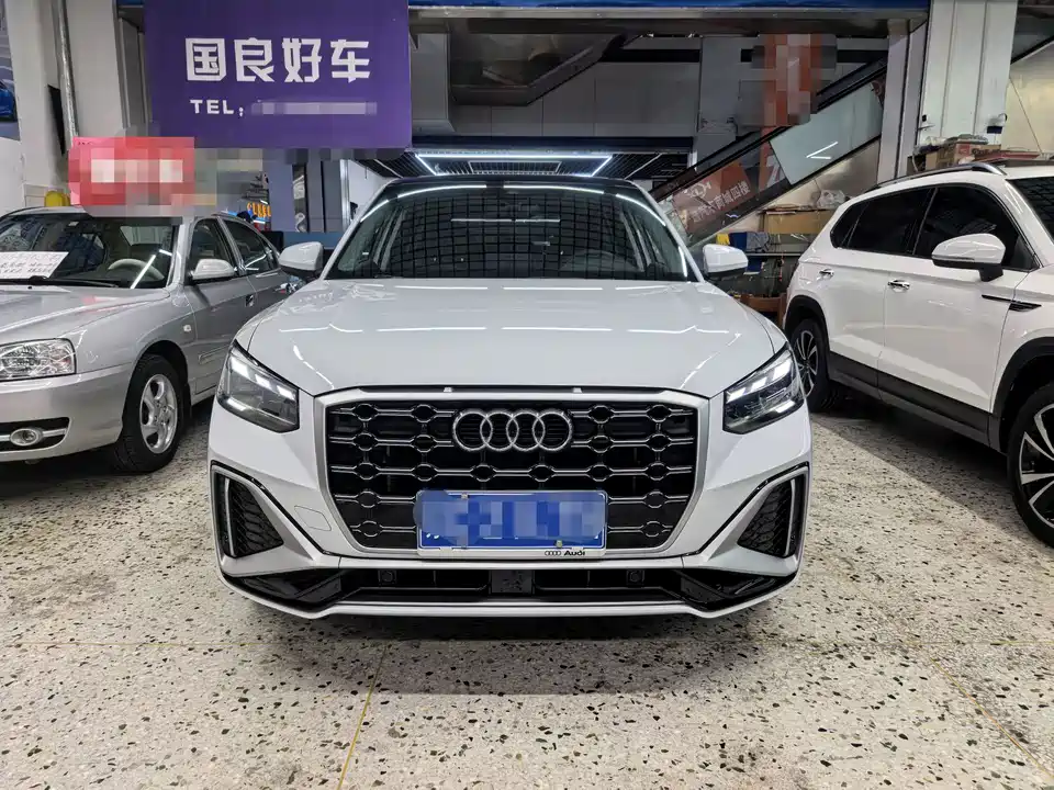 Audi Q2L Audi Q2L