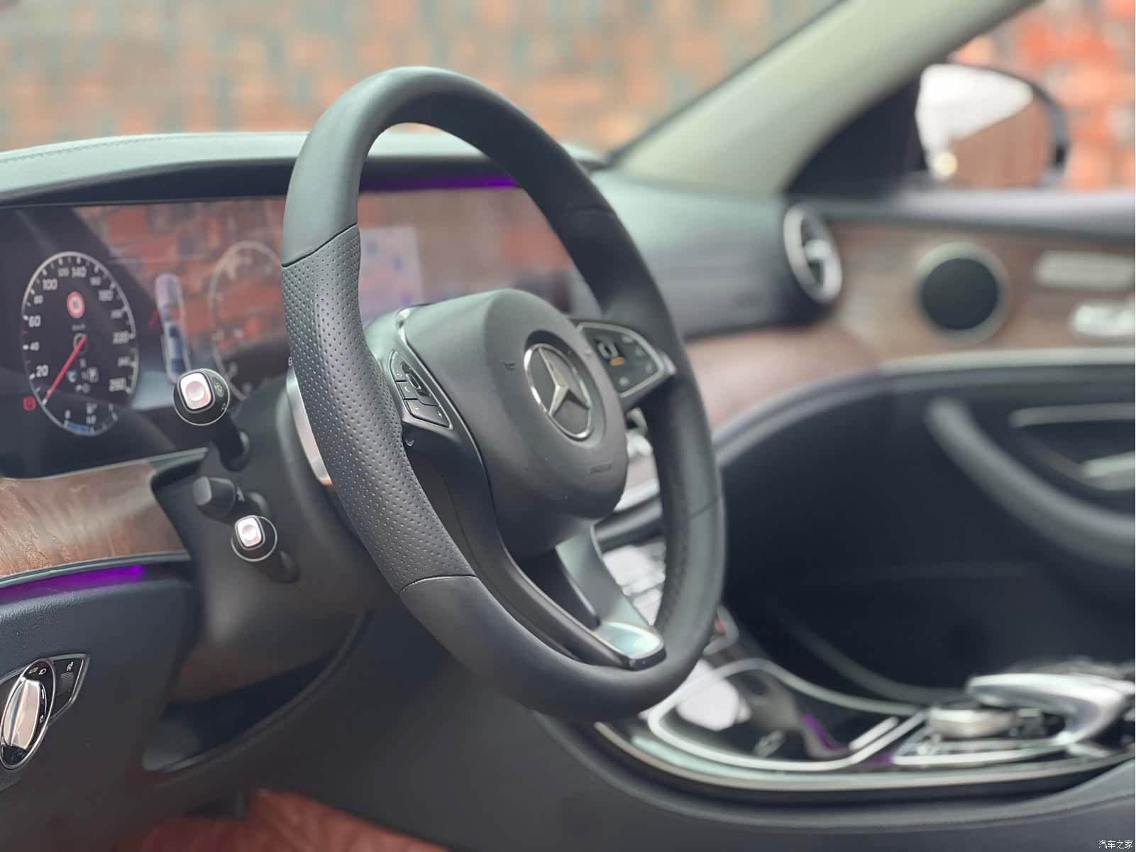 Mercedes-Benz E-Class, 2016 9