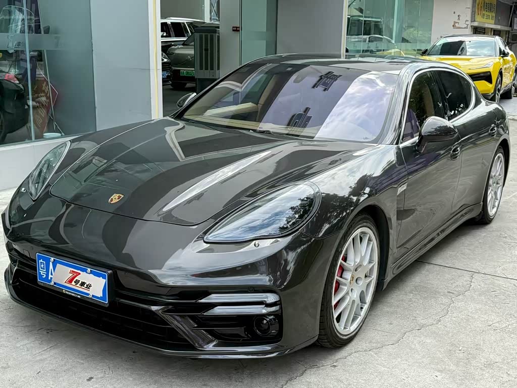 Porsche Panamera