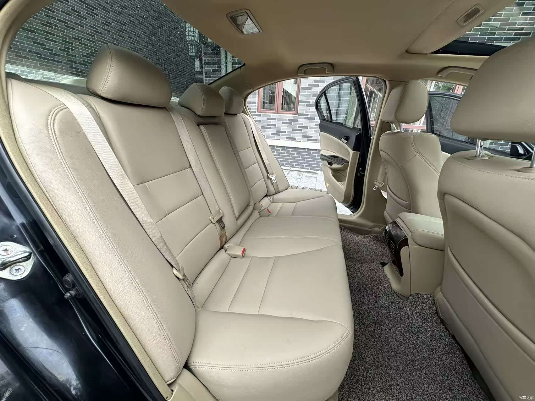 Honda Accord, 2009 9