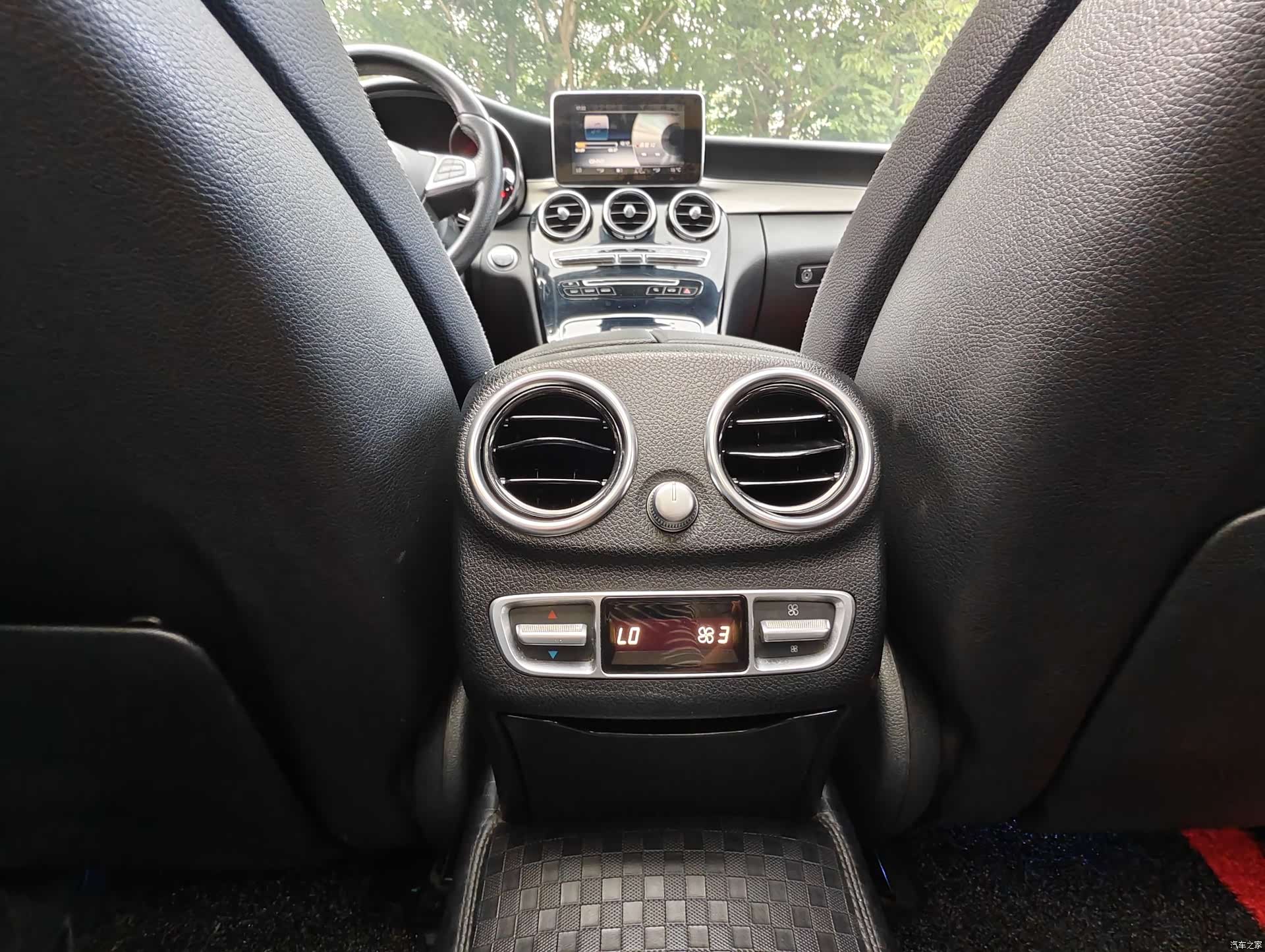 Mercedes-Benz C-Class, 2017 13