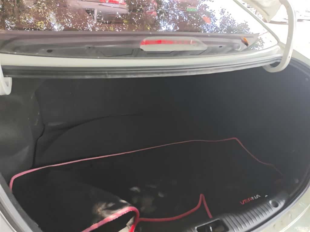 Hyundai GLS, 2016 19