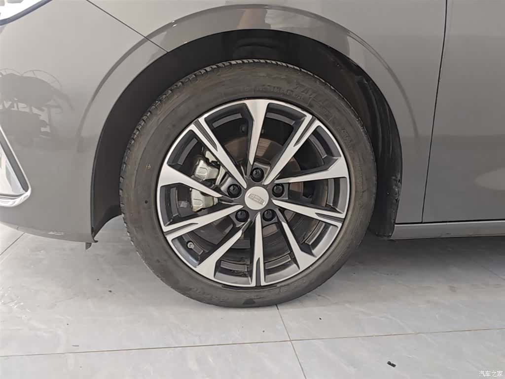 Geely Emgrand, 2025 23