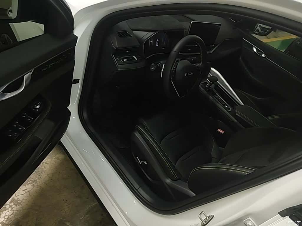 Geely Preface, 2024 16