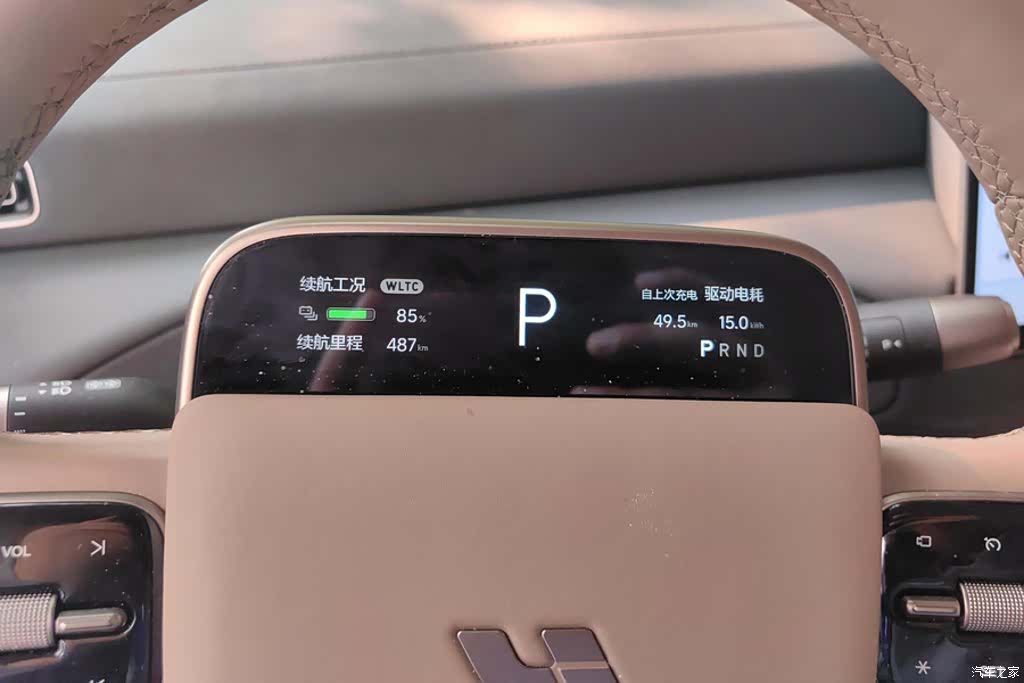 Li Auto MEGA, 2025 14