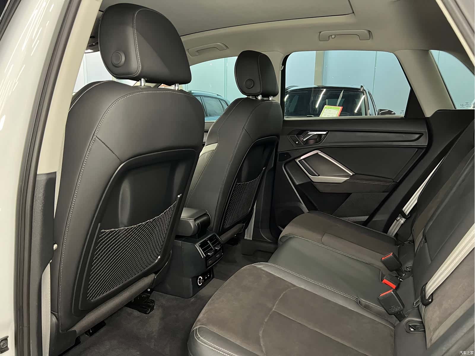 Audi Q3, 2021 10