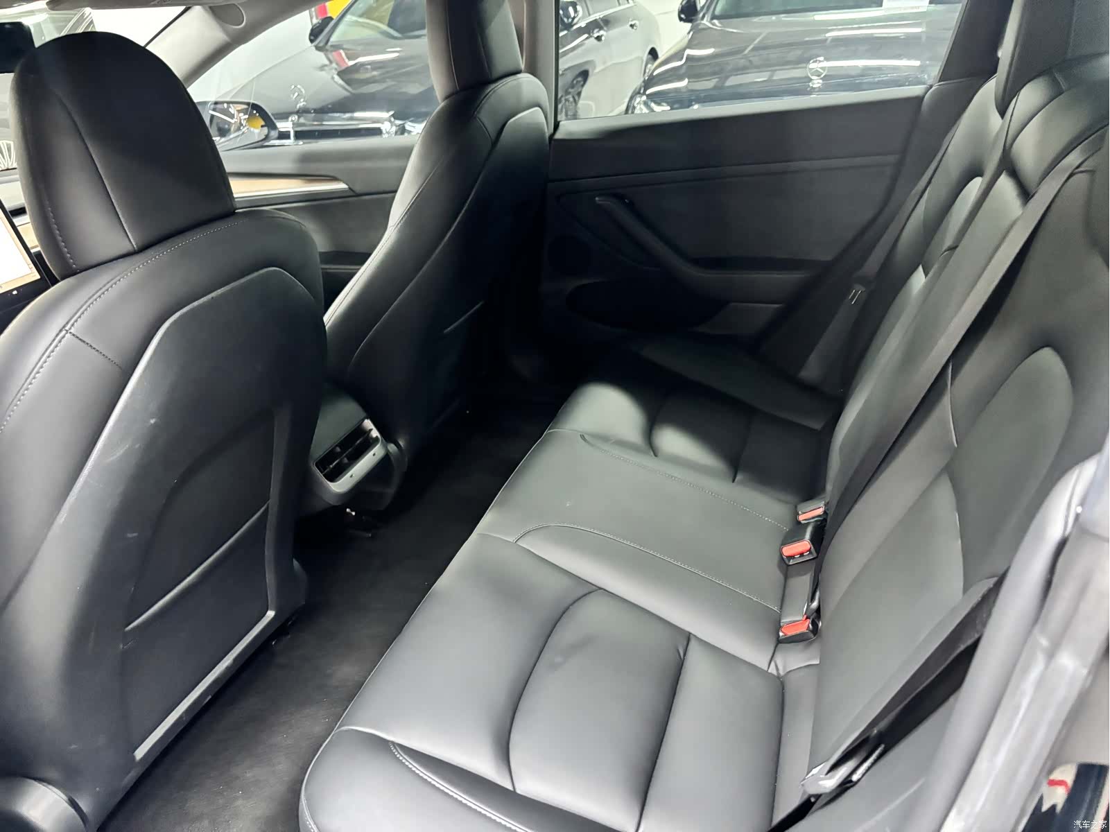 Tesla Model 3, 2021 6