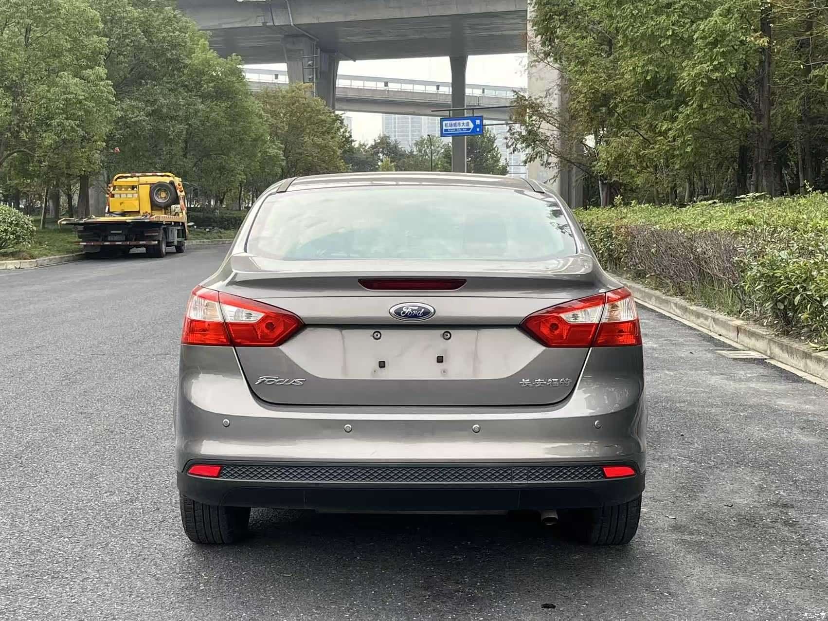 Ford Focus, 2014 12