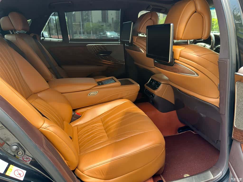 Lexus LS, 2018 12