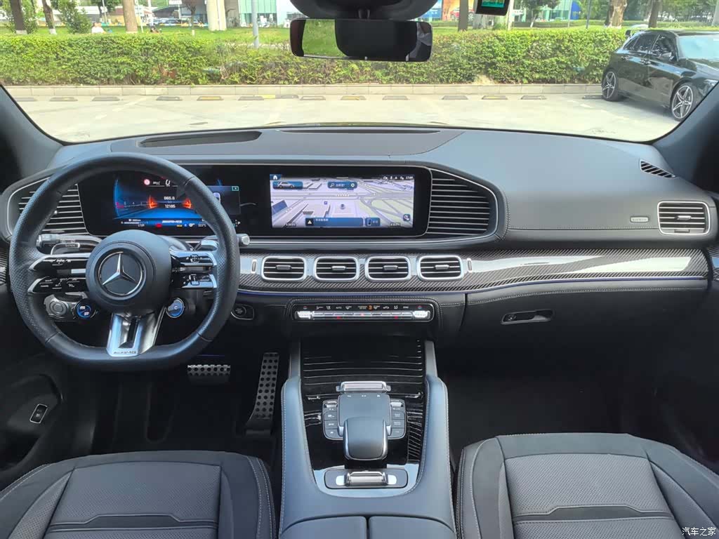 Mercedes-Benz GLE, 2025 10