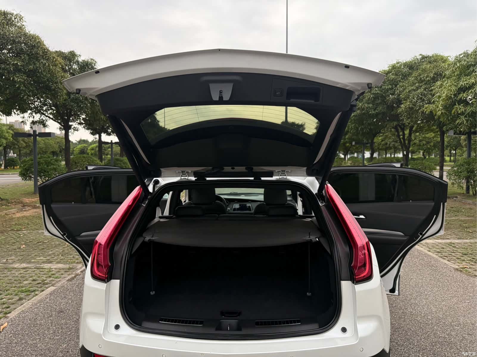 Cadillac XT4, 2020 14