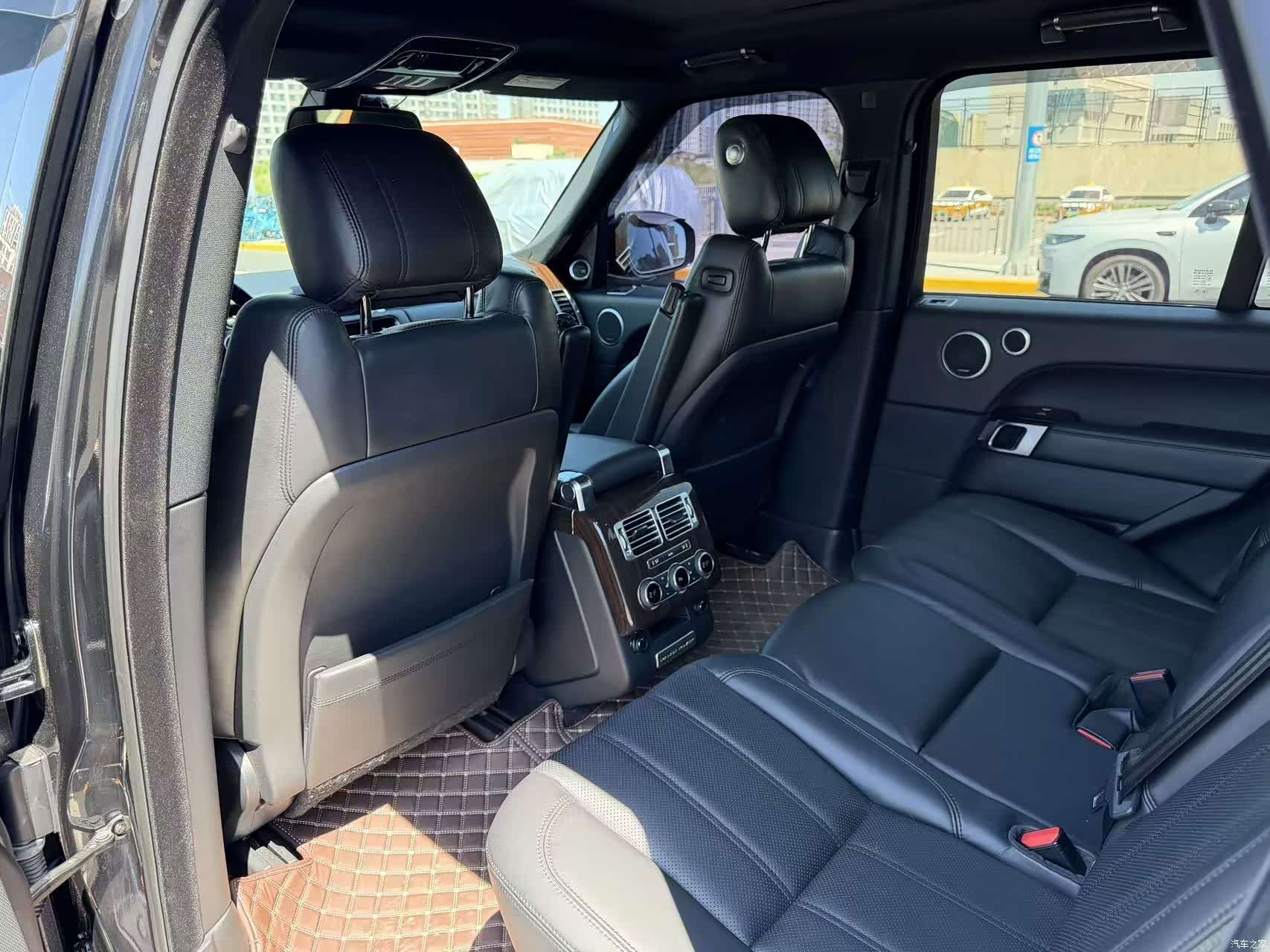 Land Rover Range Rover, 2015 11