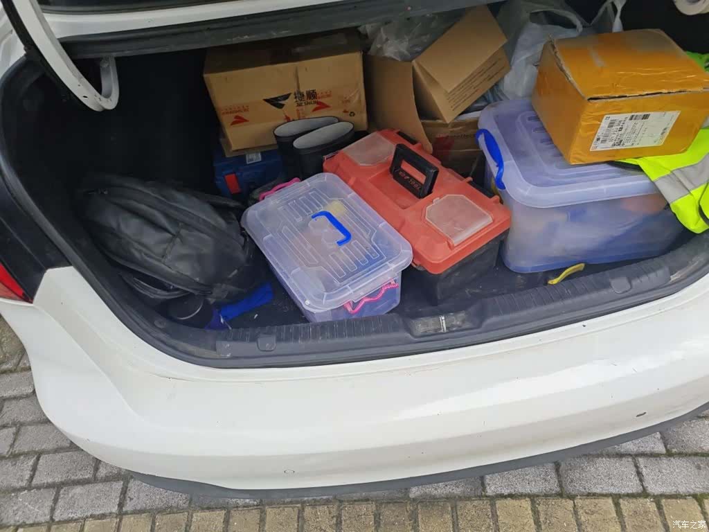 Kia K3, 2015 10