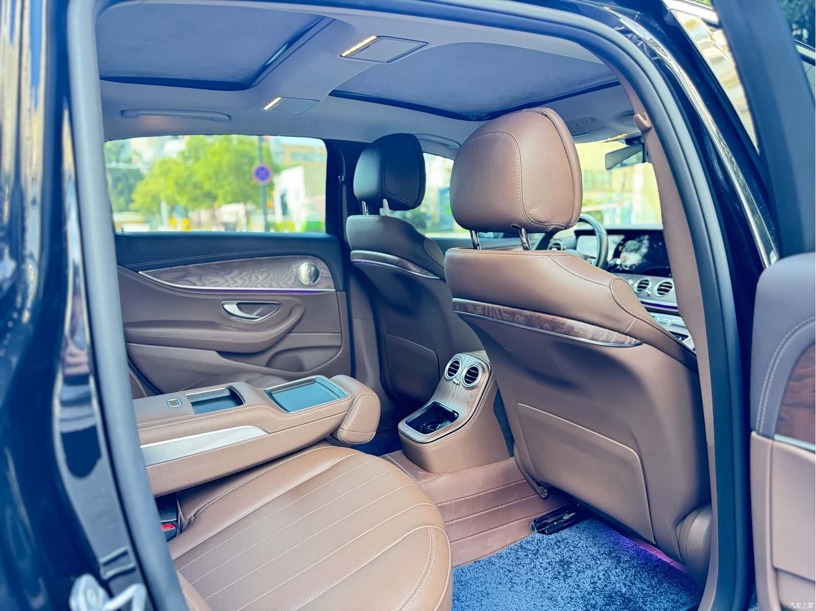 Mercedes-Benz E-Class, 2023 7