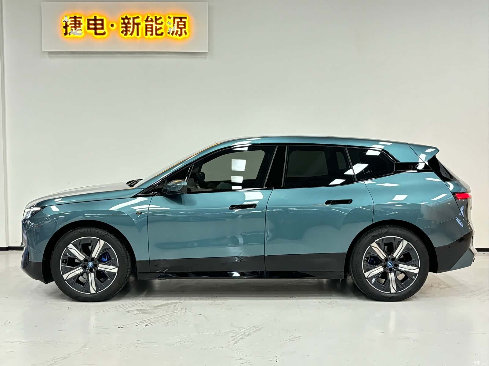 BMW iX, 2024 12