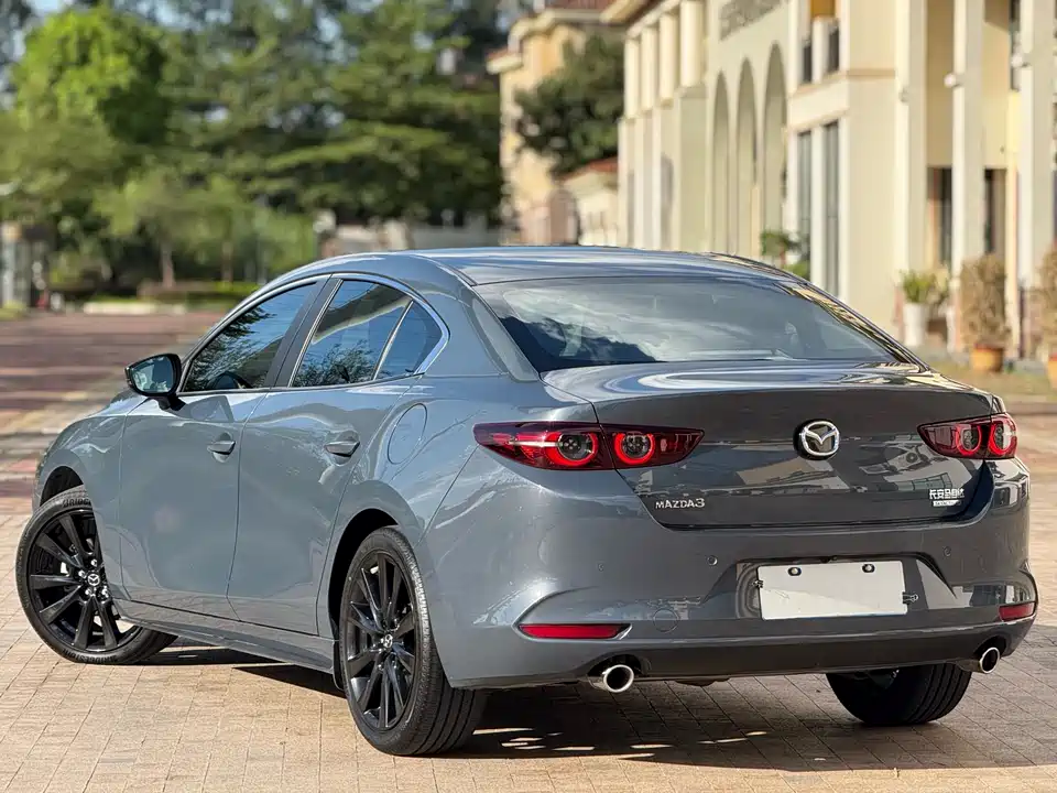 Mazda 3 Angkesaila