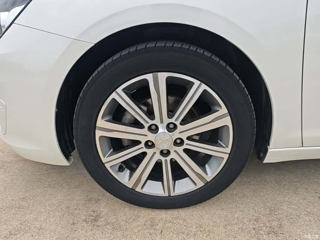 Peugeot 408, 2017 23