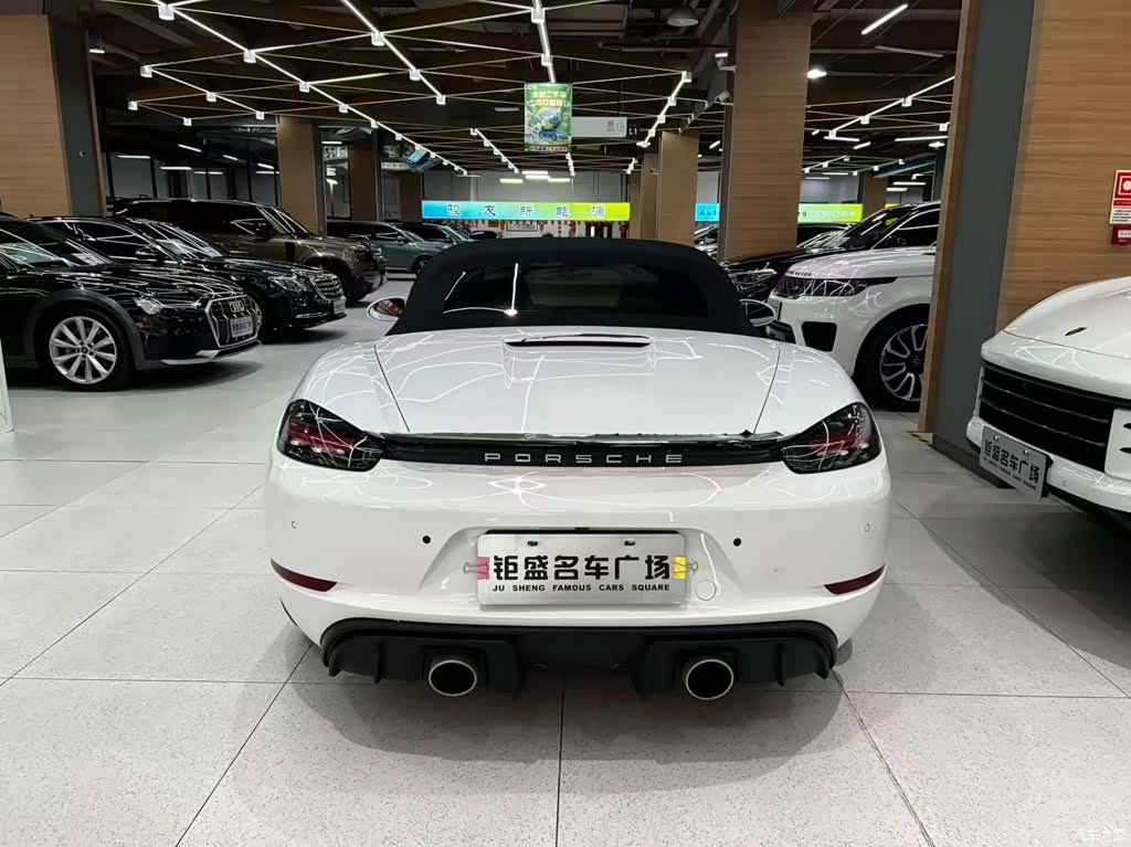 Porsche Boxster, 2017 все фото
