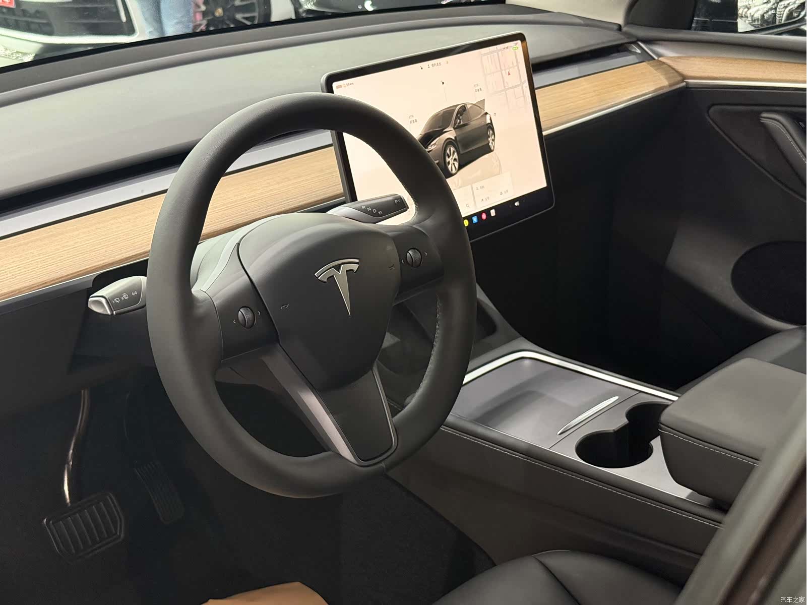 Tesla Model Y, 2022 8