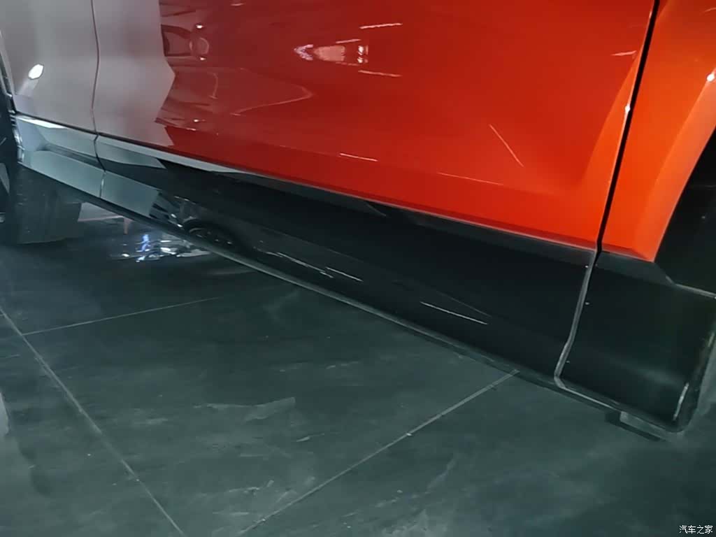 Audi Q2L, 2020 21