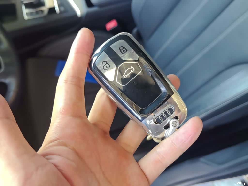 Audi A4L, 2021 9