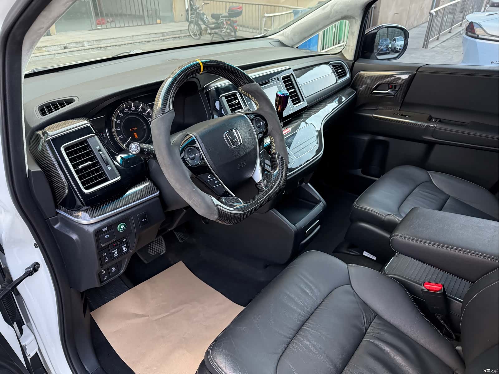 Honda Elysion, 2017 все фото