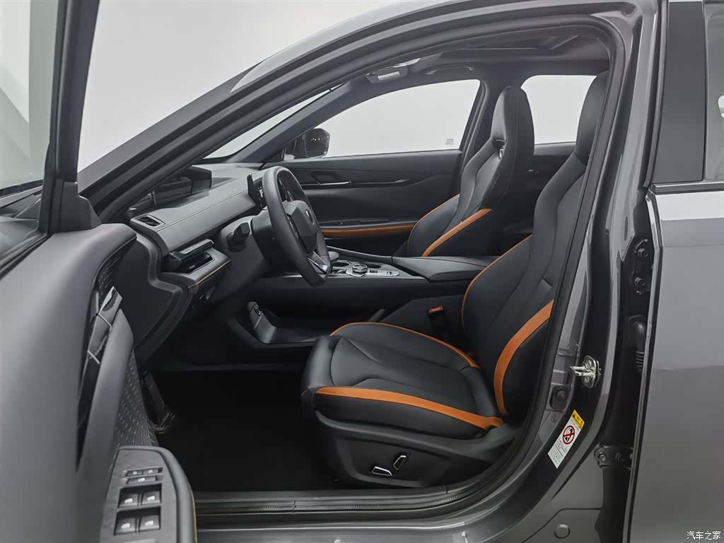 Changan UNI-V, 2023 10