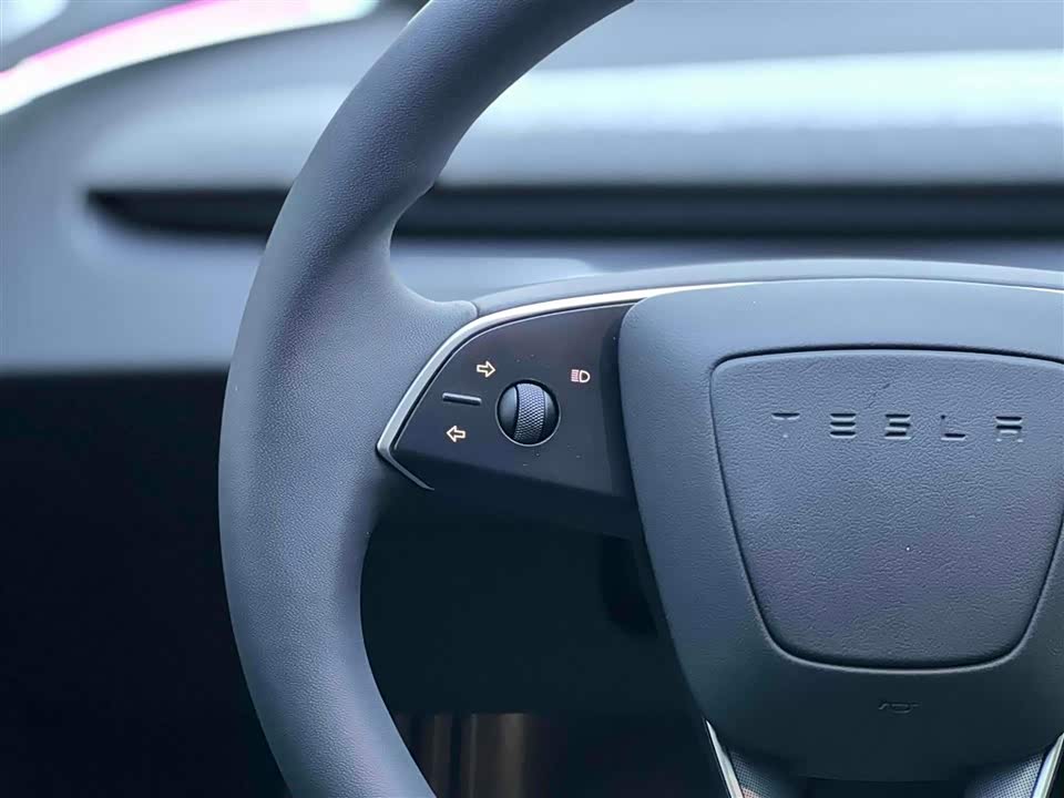 Tesla Model 3 Tesla Model 3