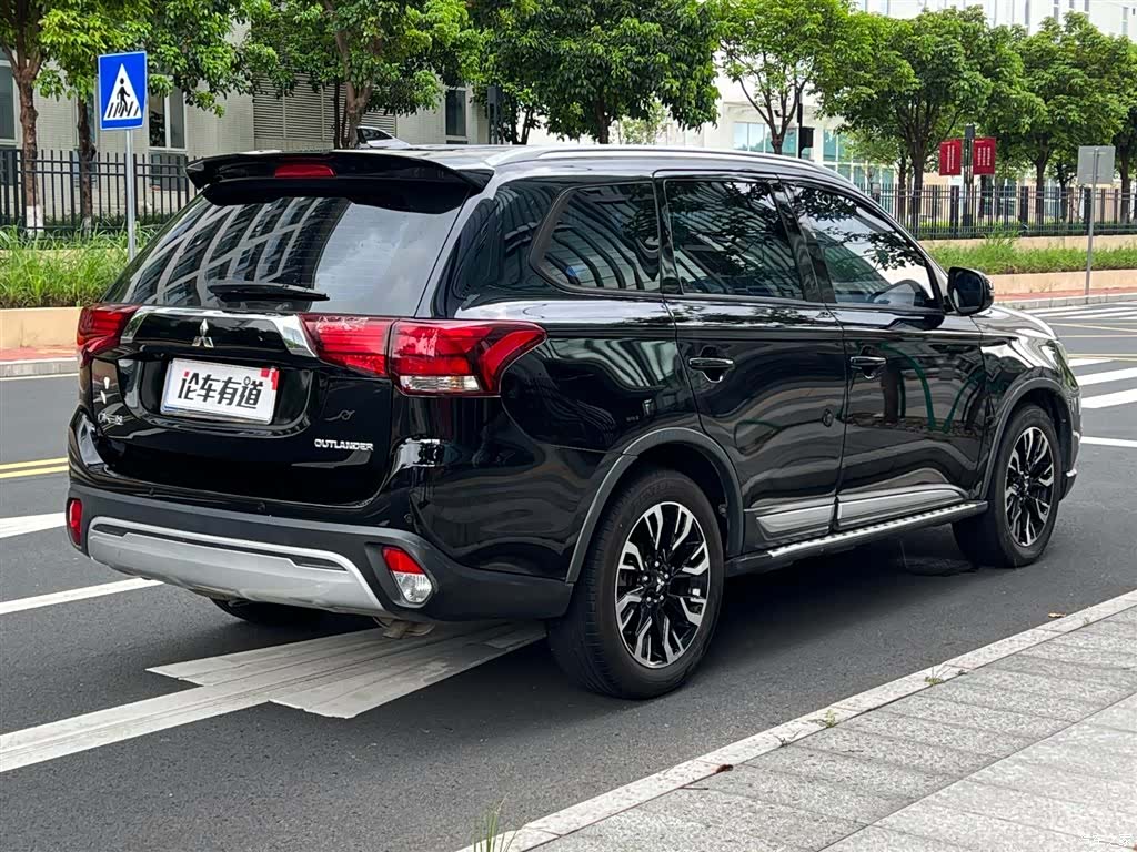 Mitsubishi Outlander, 2019 2