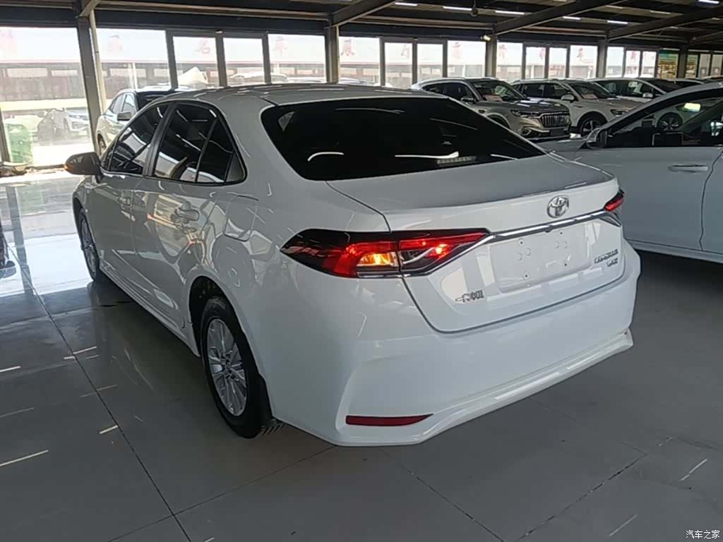 Toyota Corolla, 2020 все фото