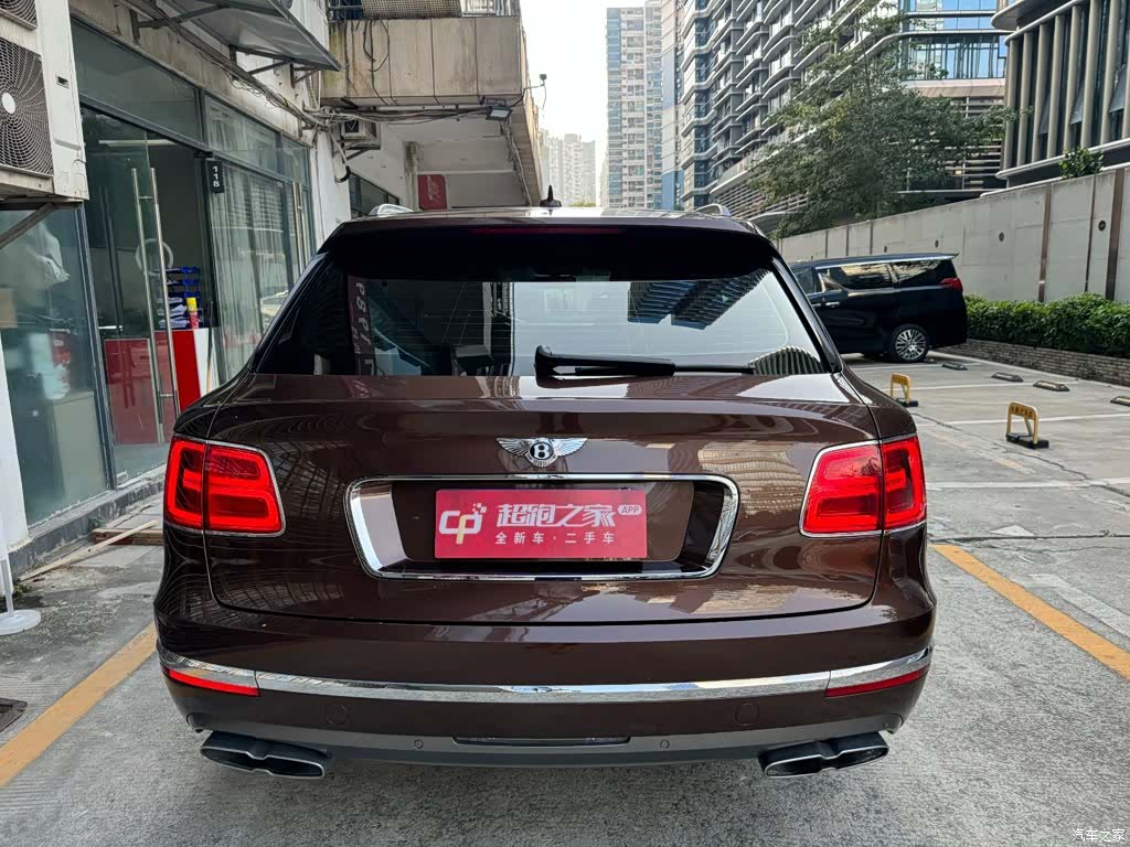 Bentley Bentayga, 2018 все фото