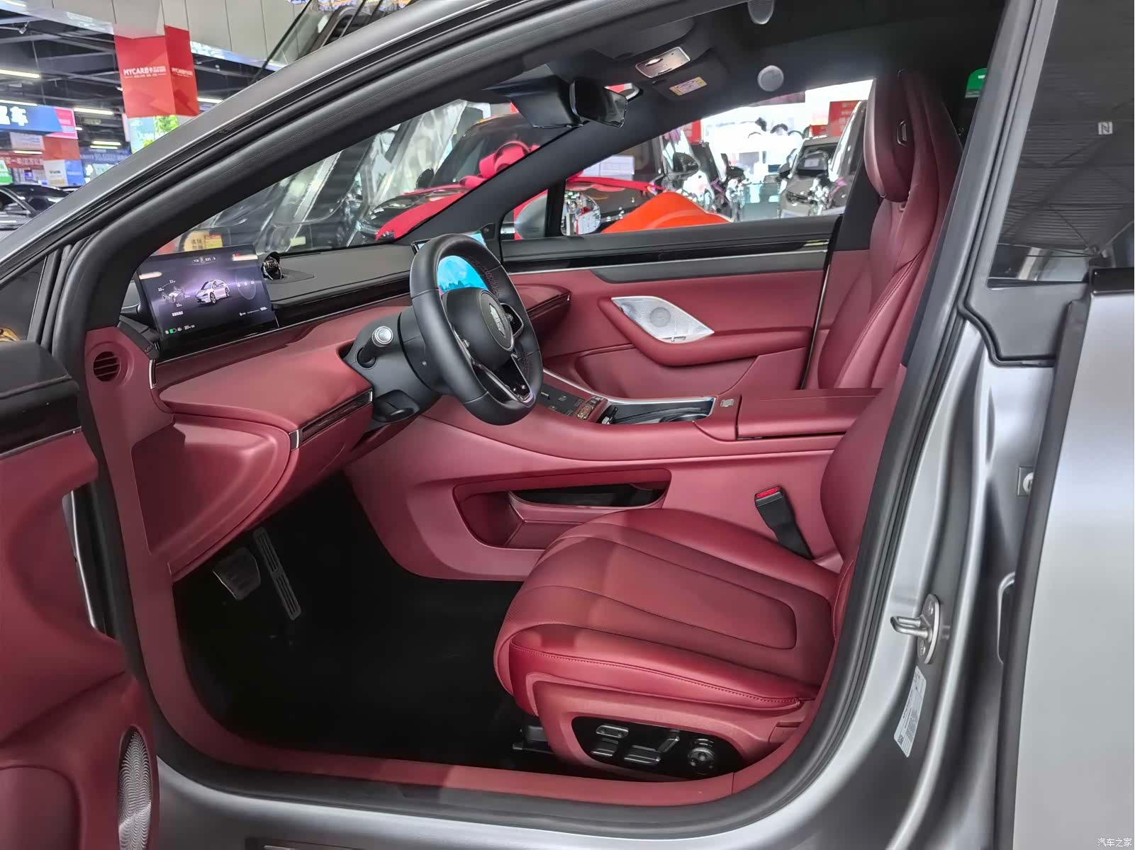 Luxeed S7, 2025 4