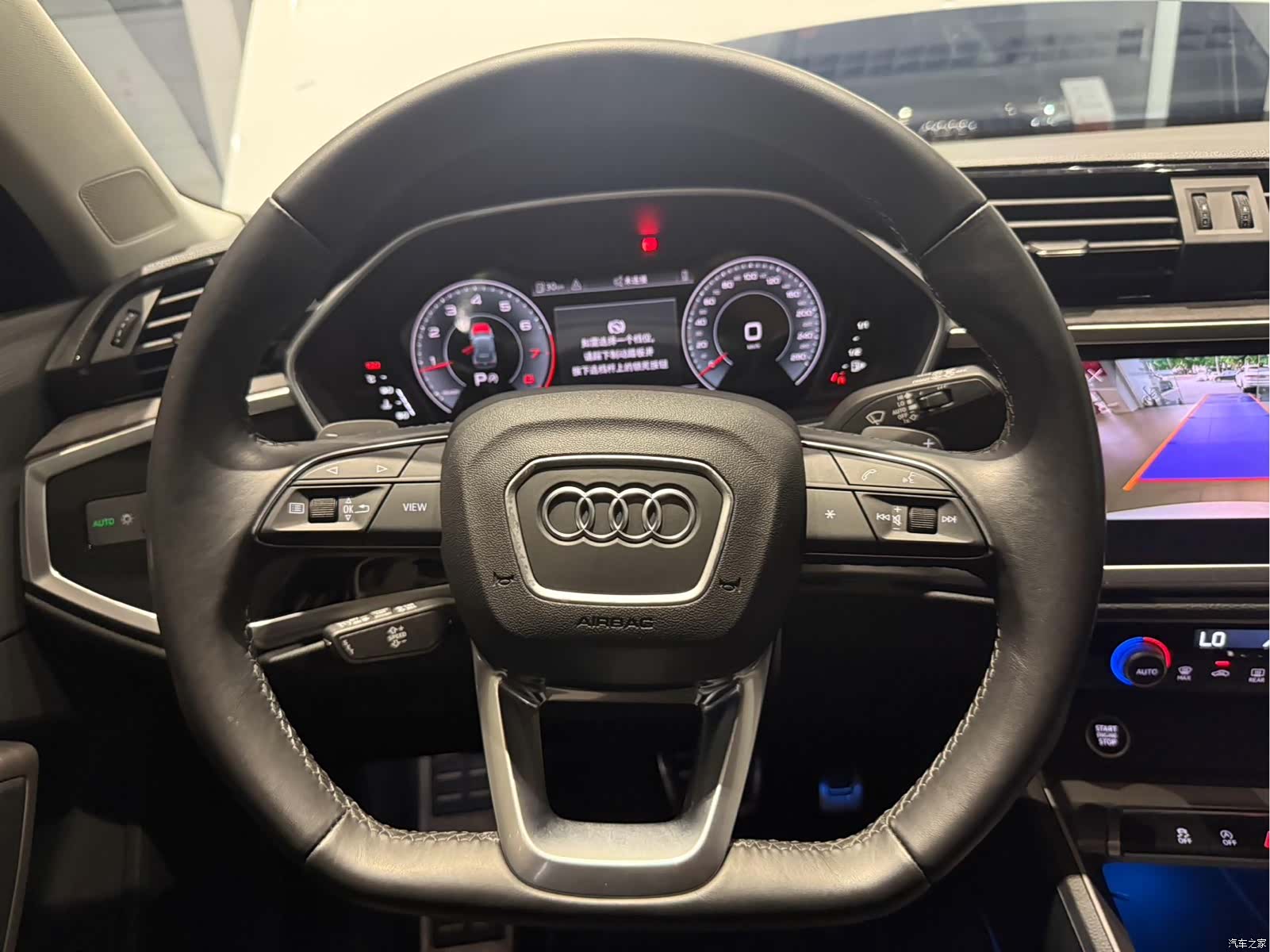 Audi Q3, 2023 12