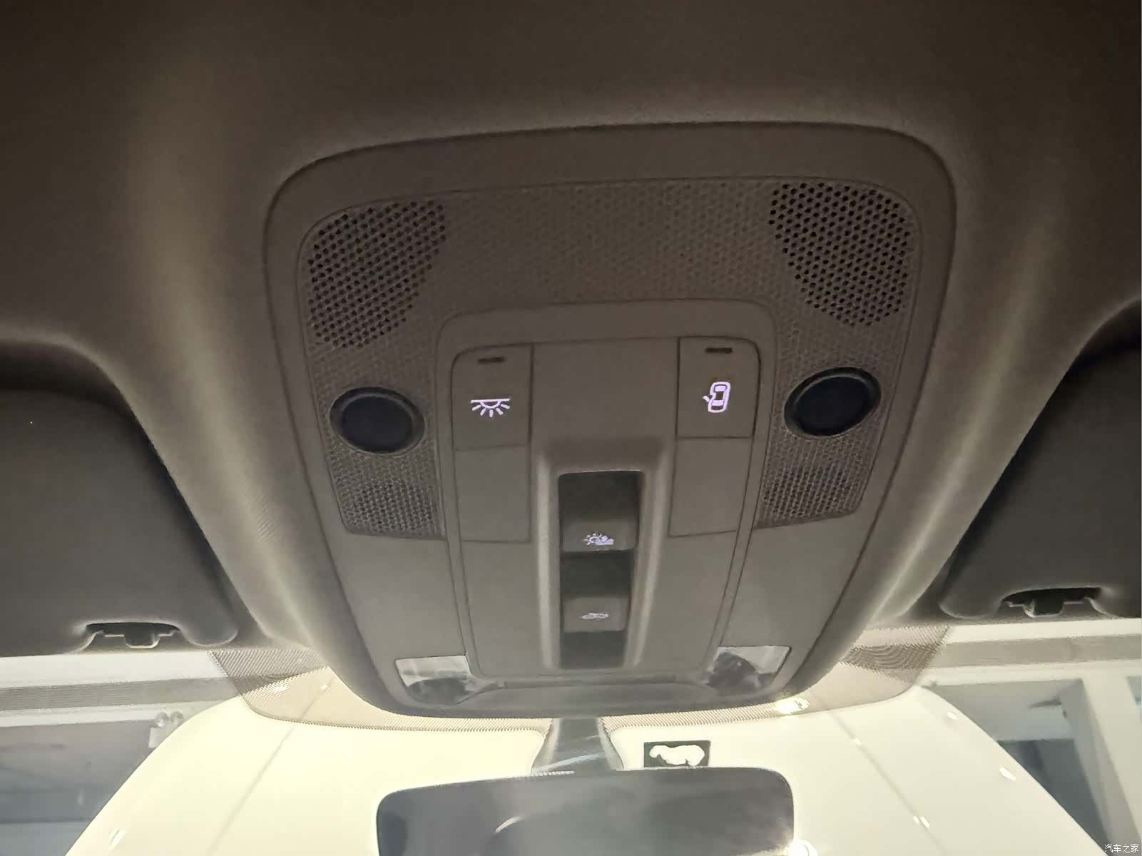 Audi Q3, 2023 16