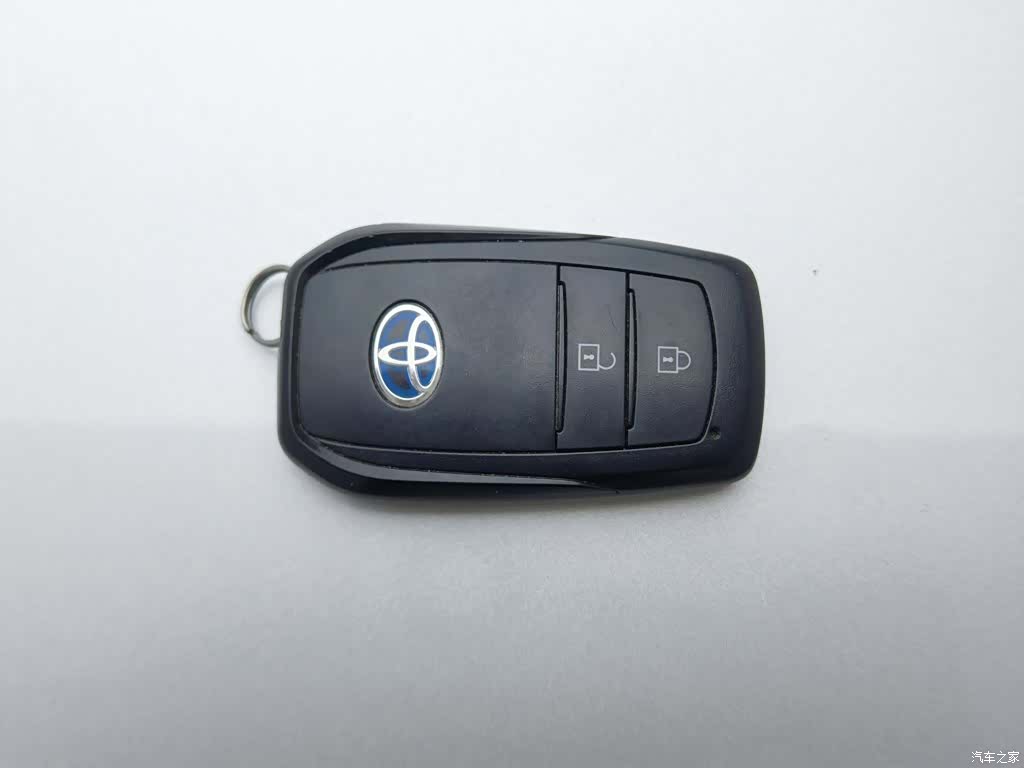 Toyota Frontlander, 2023 19