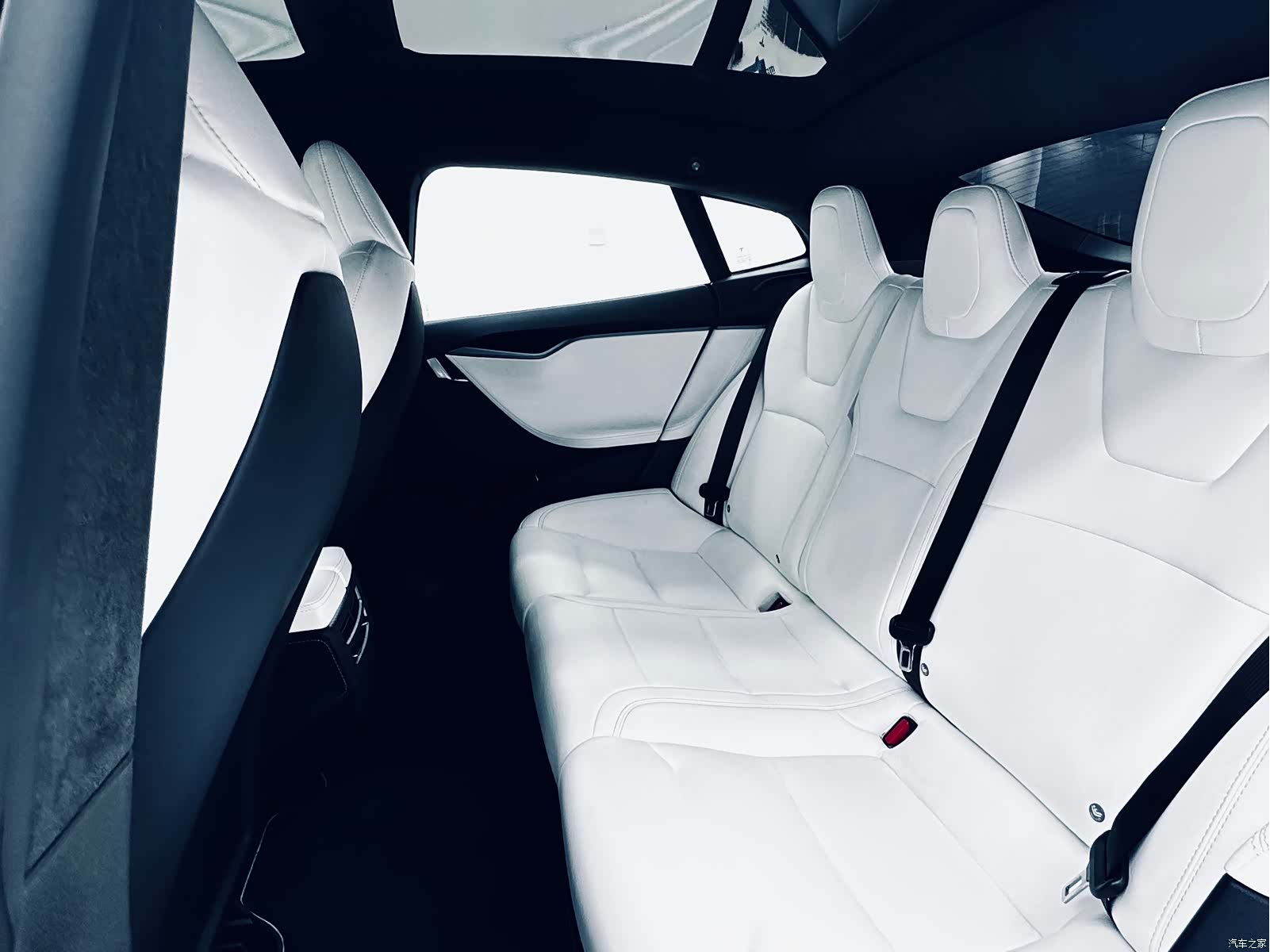 Tesla Model S, 2020 12