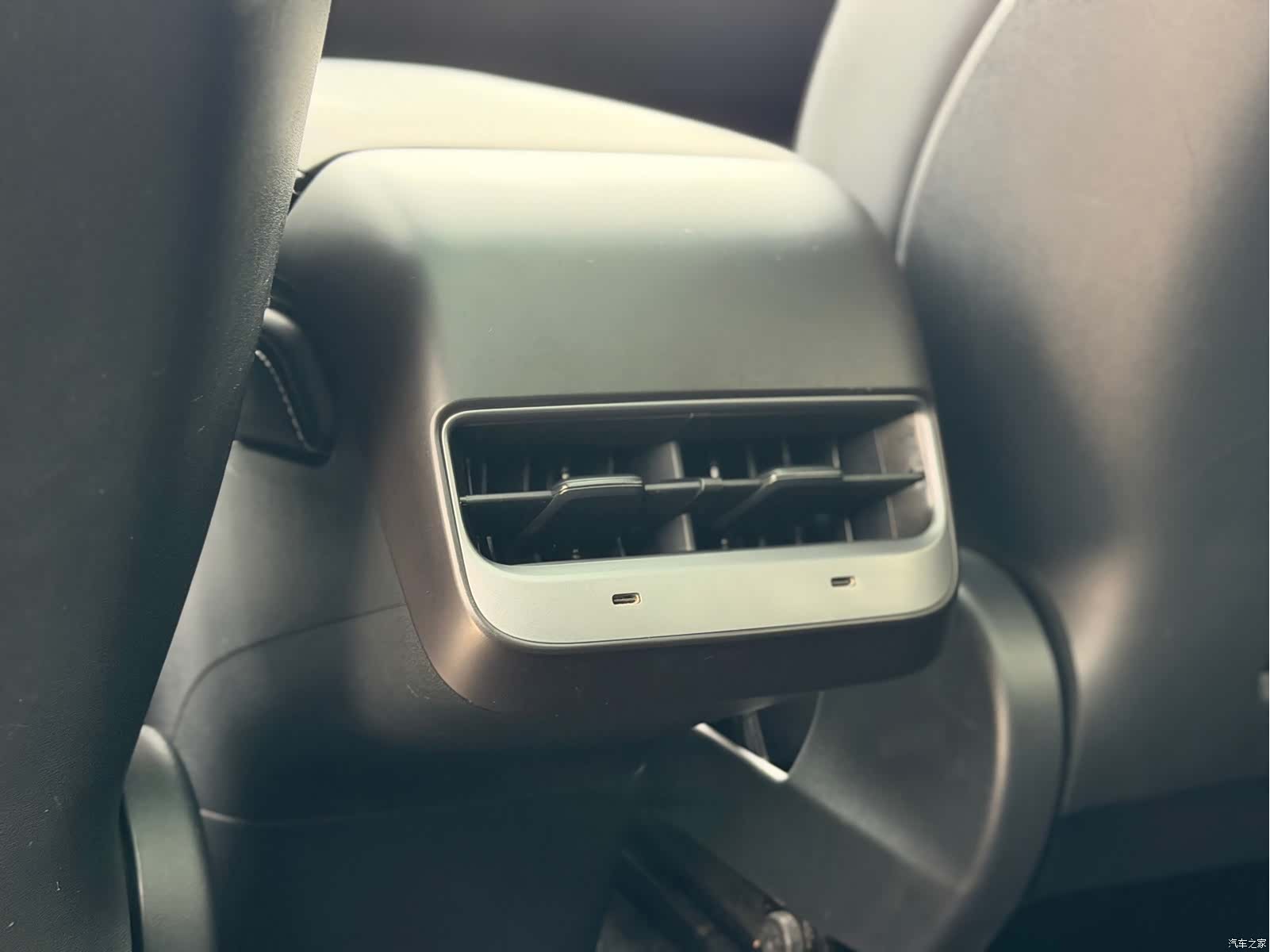 Tesla Model Y, 2021 14