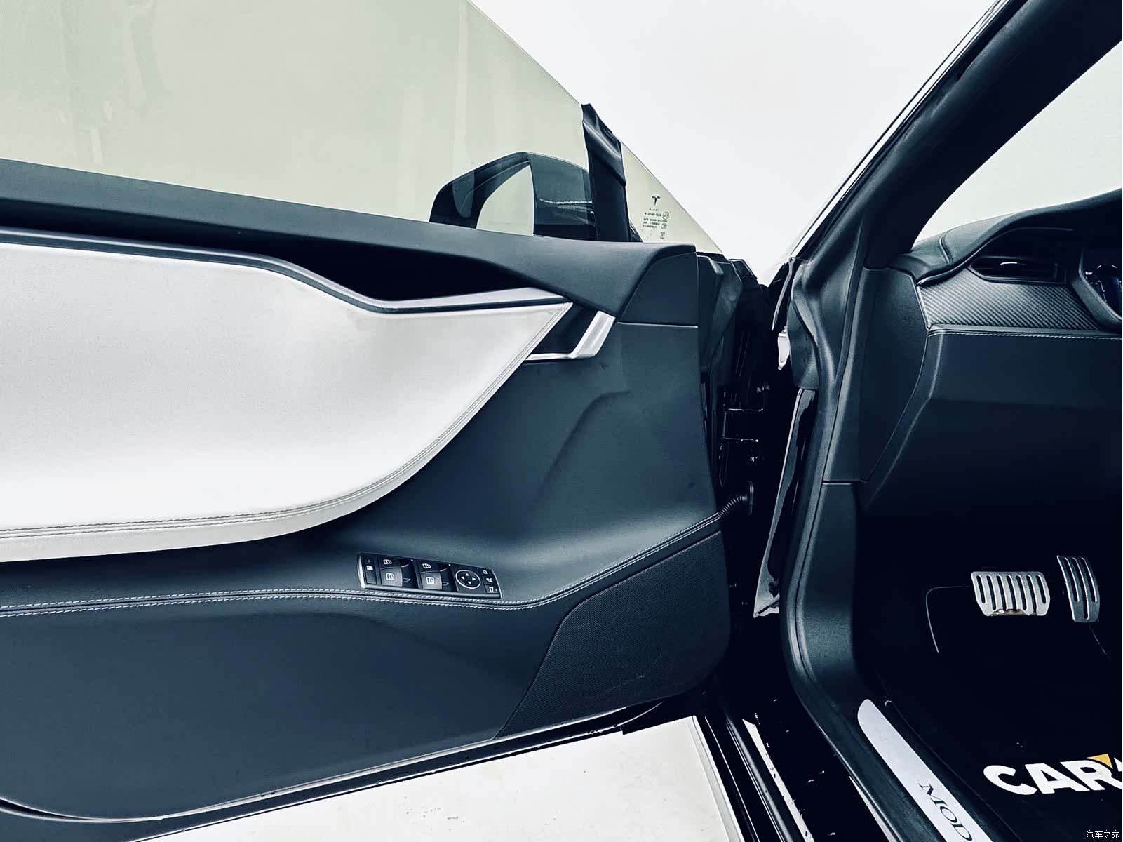 Tesla Model S, 2020 13