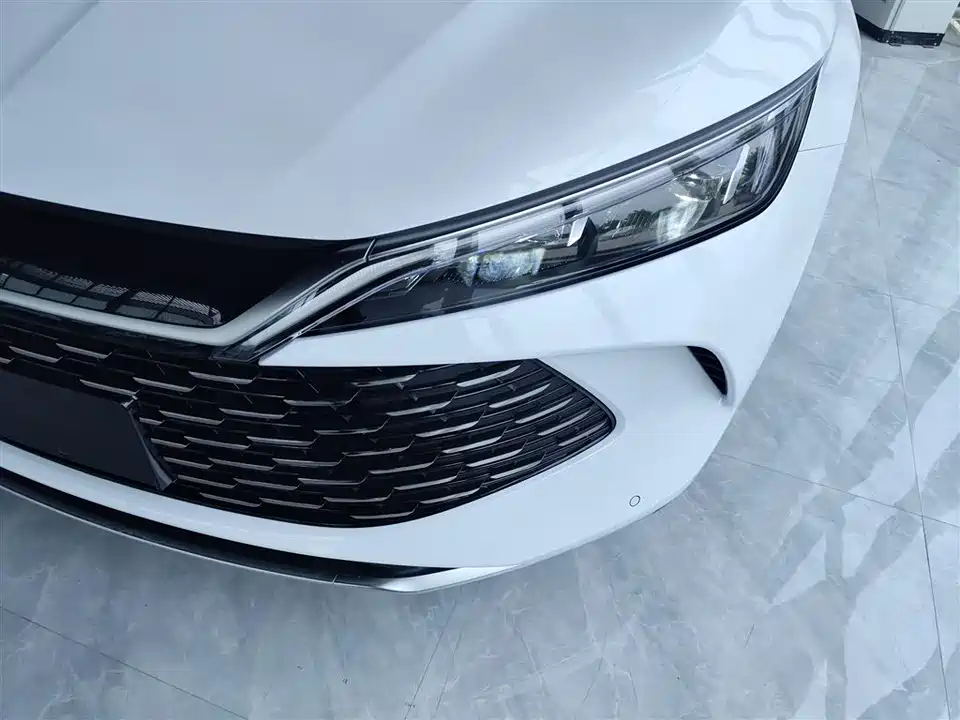 BYD Qin L