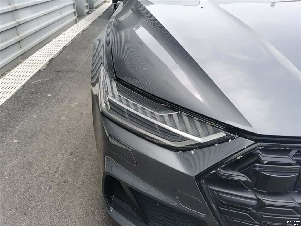 Audi A7, 2025 13