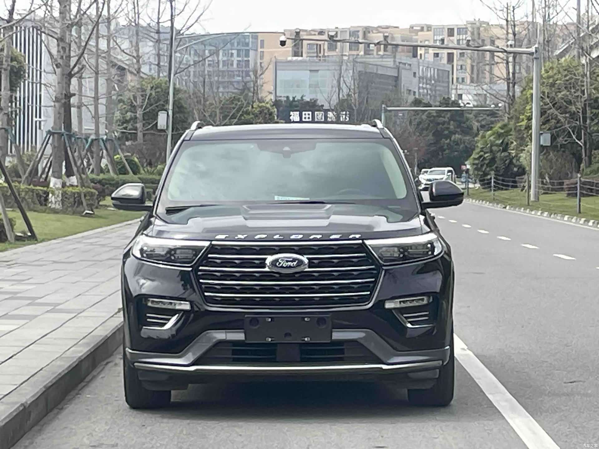 Ford Explorer, 2021 12