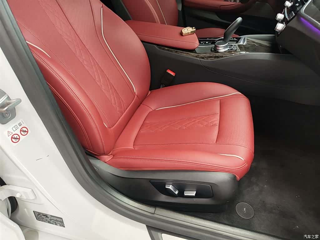 BMW 5 Series, 2022 25