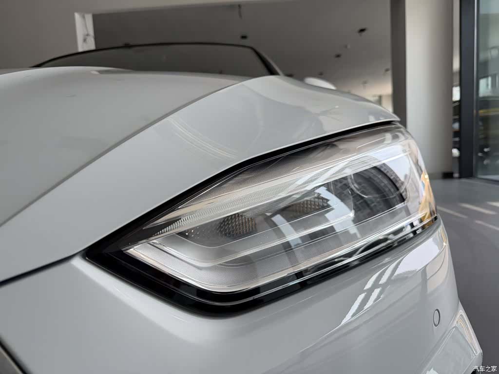 Audi A5, 2018 11