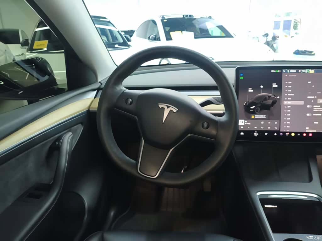 Tesla Model Y, 2023 11